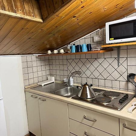 Apartamento La Mansarda Di Melo CTA Exterior foto